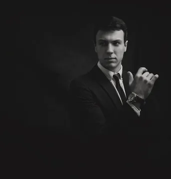 品牌与合规展示